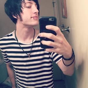 Meet your Posher, Leighton